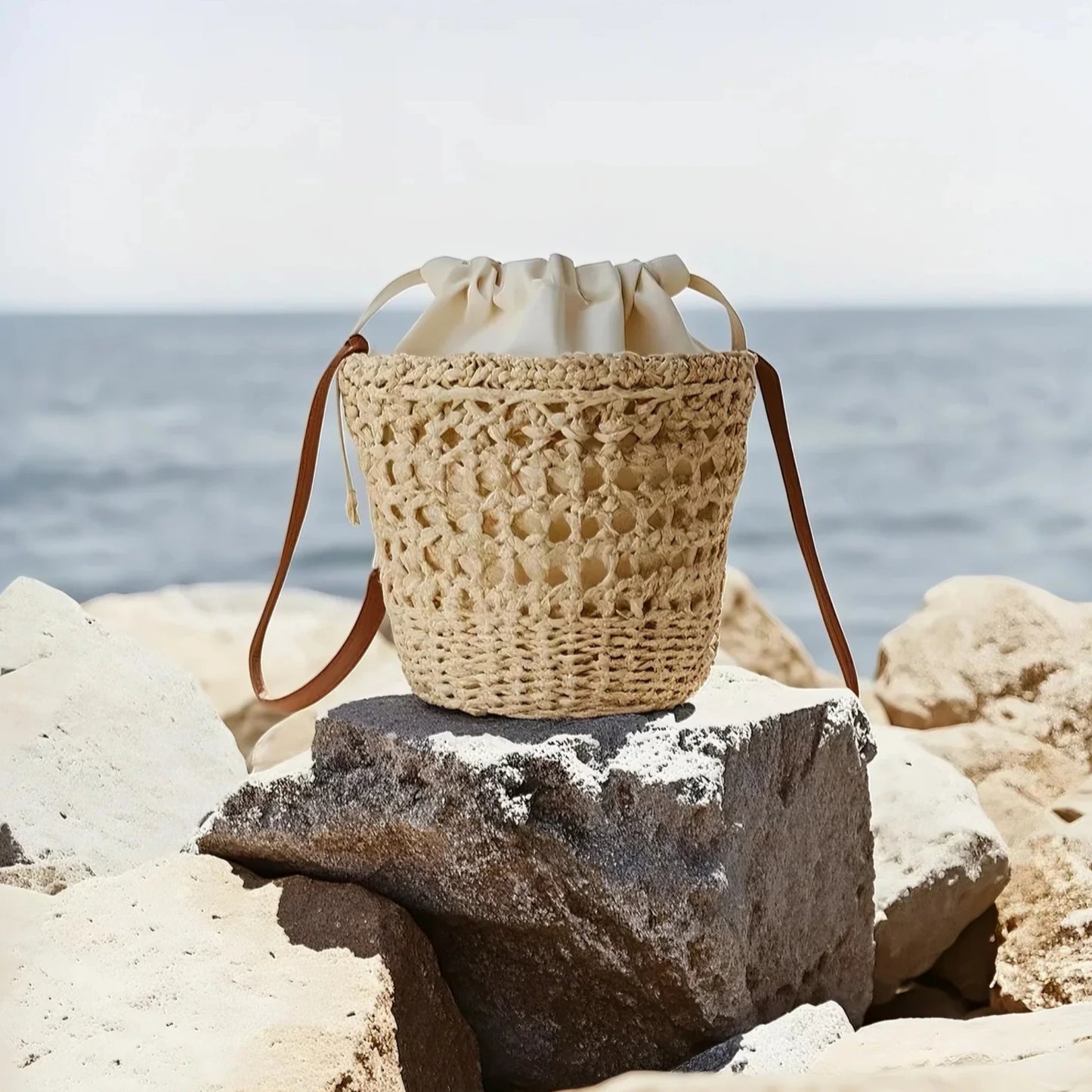 Bonvovo Seaside Bucket Bag